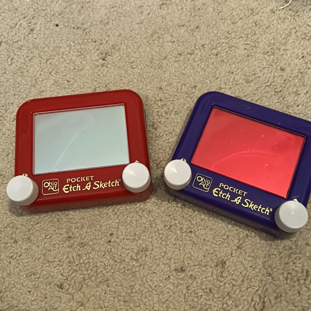 Set of 2 Pocket Etch A Sketch